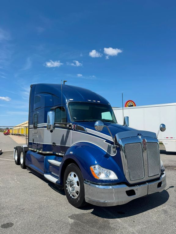 2020 Kenworth T600 in Linden, NJ
