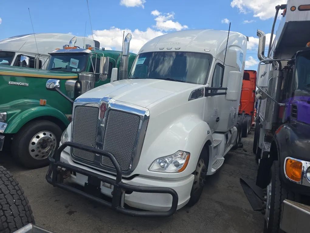 2022 Kenworth T600 in Linden, NJ