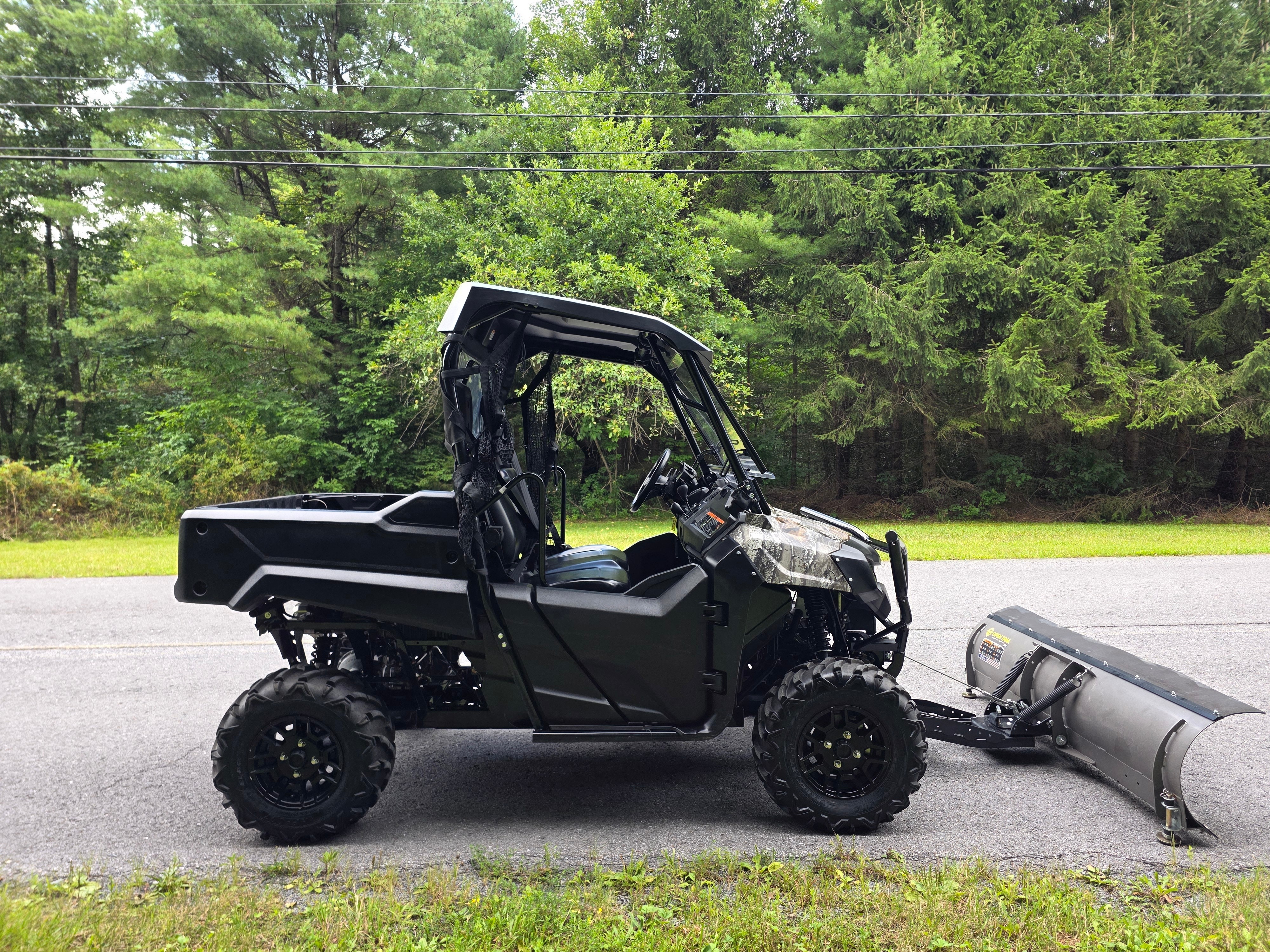 2025 Honda Pioneer 700 Forest in spring mills PA
