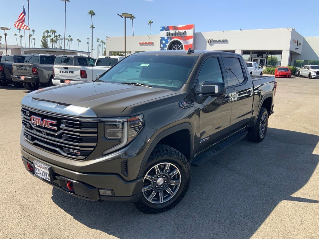 2024 GMC SIERRA in Bakersfield, CA