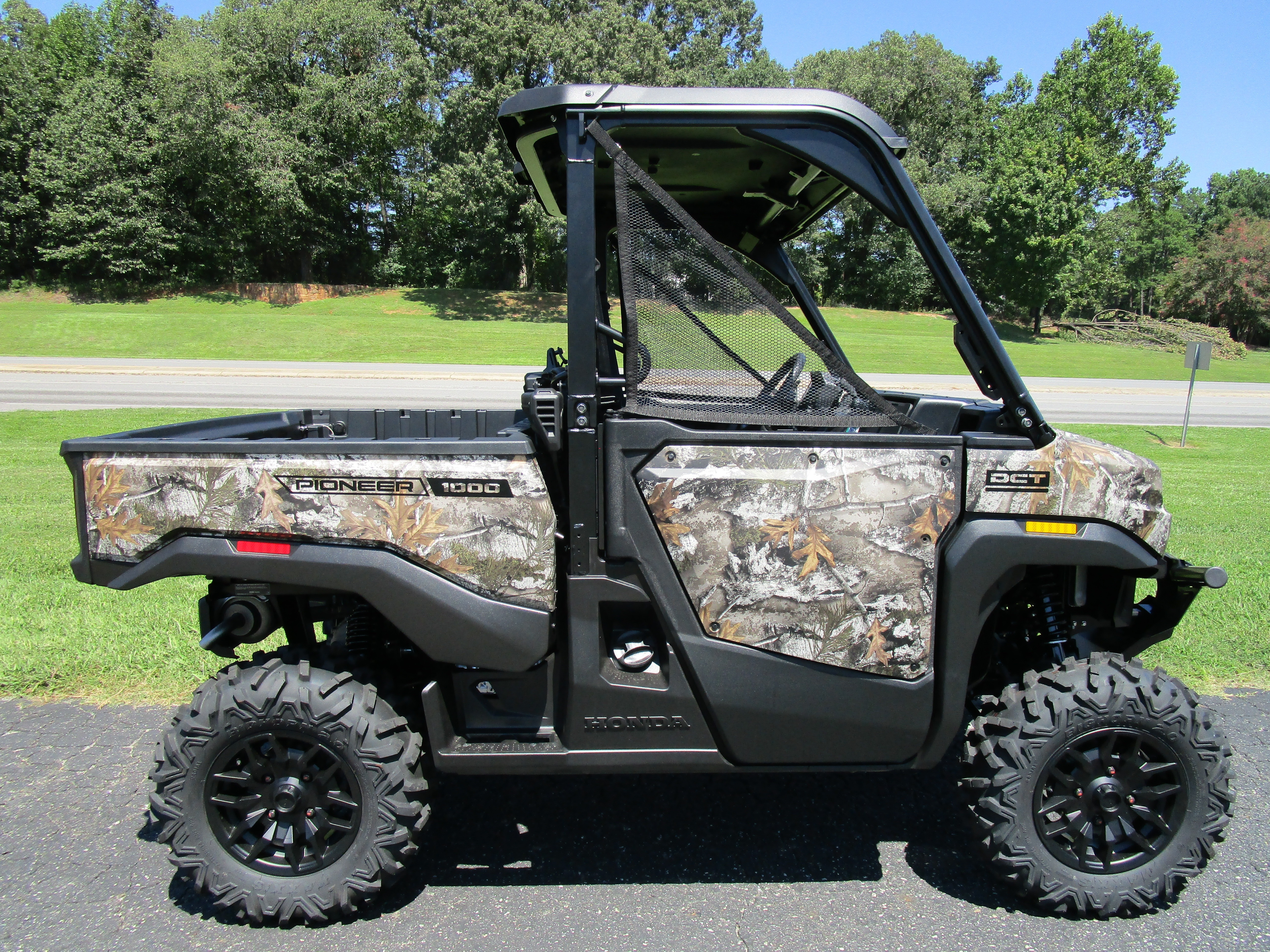 2026 Honda Pioneer 1000 Deluxe in shelby NC