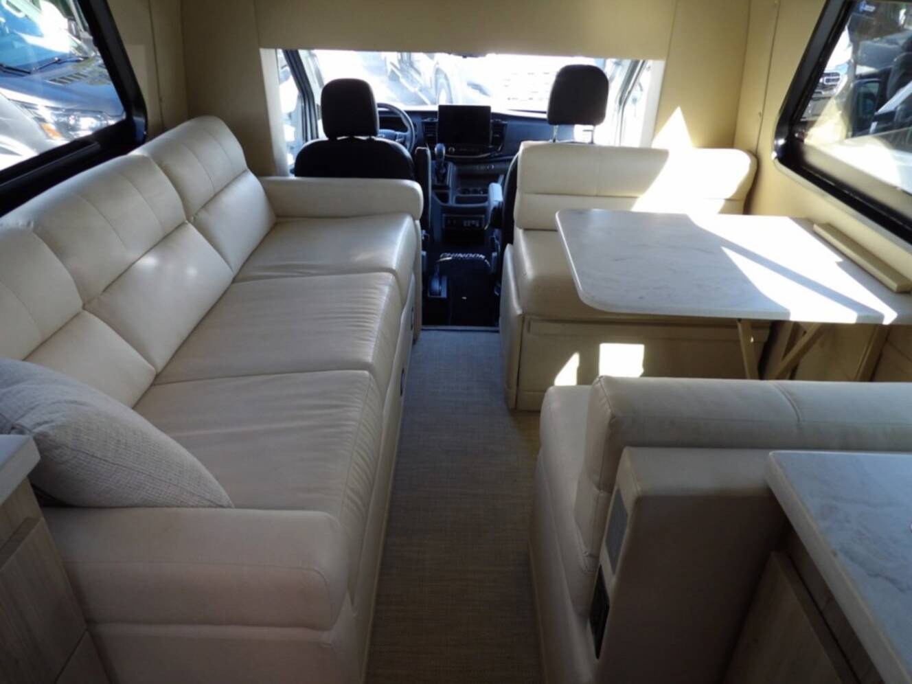 A photo of this 2024 Chinook Maverick SS 360