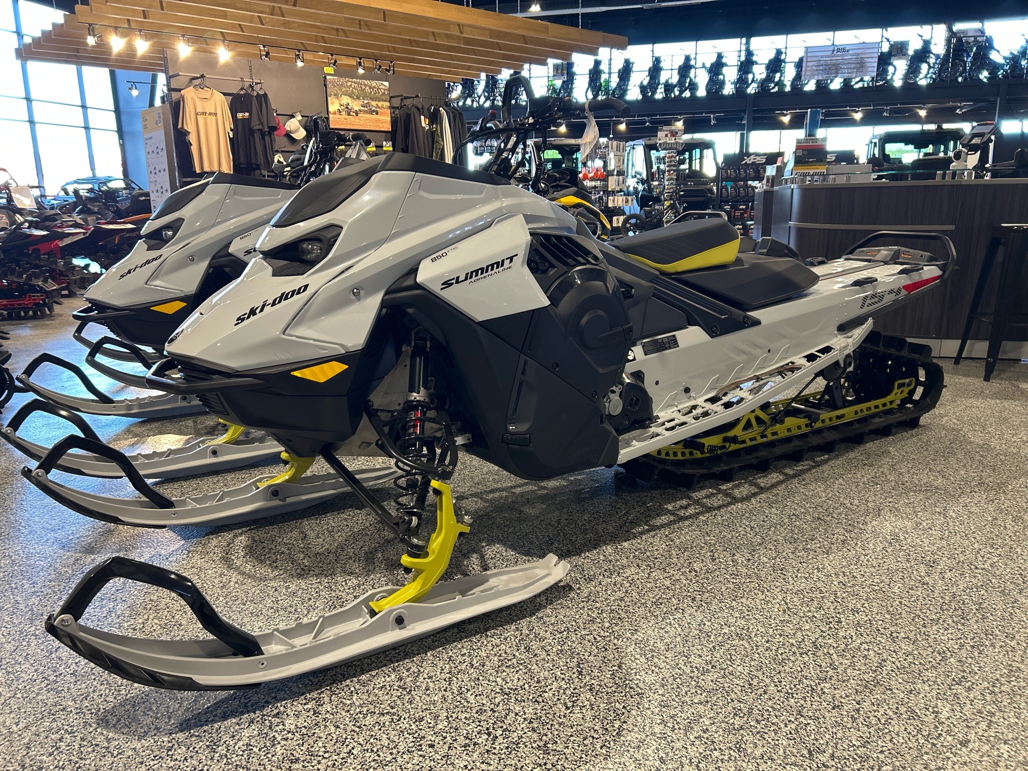 2025 Ski-Doo Summit Adrenaline w/ Edge Package 154 850 E-TEC SHOT P 850 E-TEC 154 3.0 in fairview UT