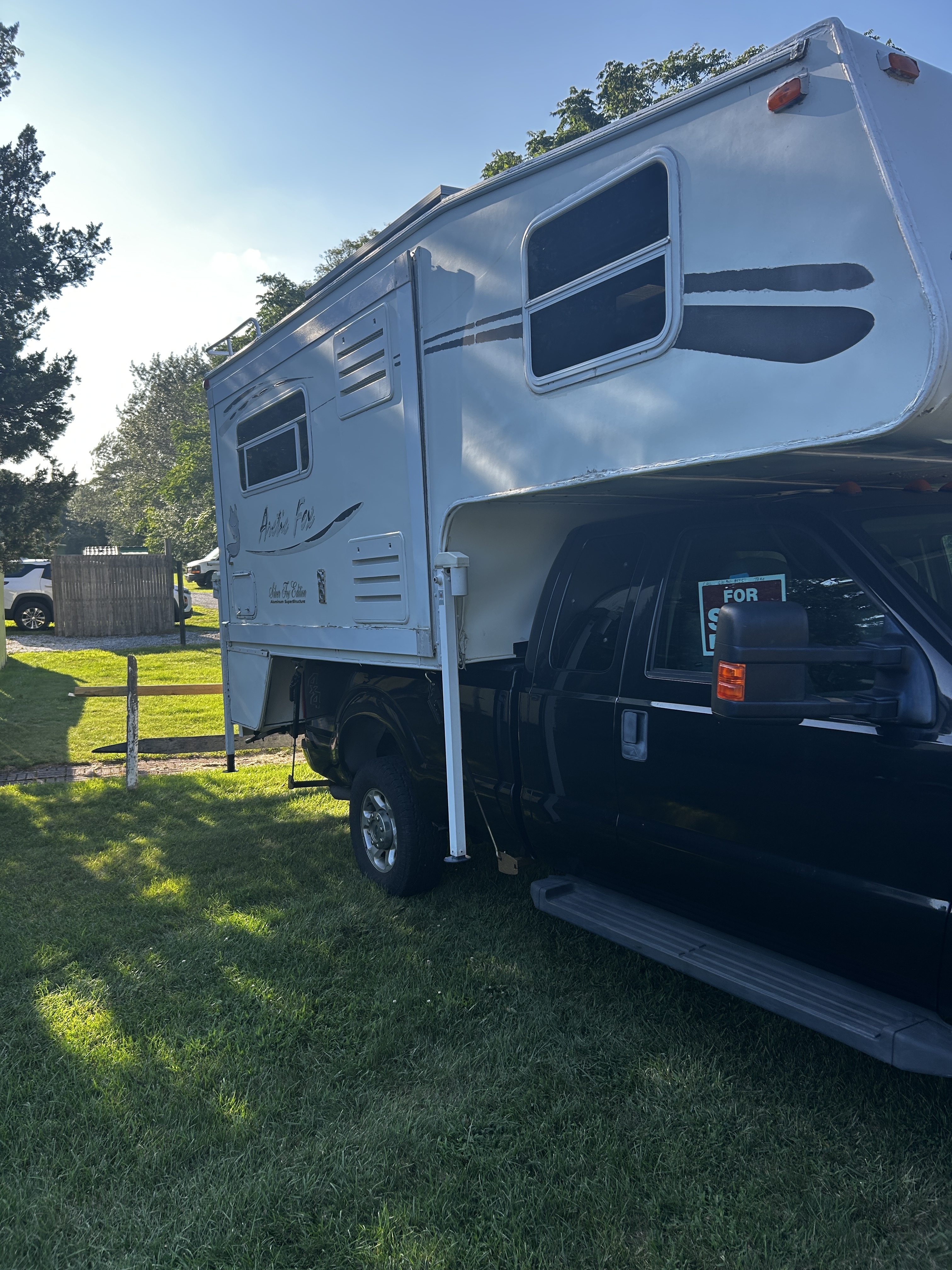2006 Northwood Mfg ARCTIC FOX CAMPER 990 in hampton bays NY
