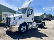 How to Sell a Class 8 Truck in a Difficult Market image