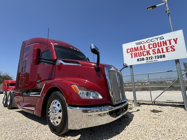 2023 KENWORTH T680 in New Braunfels, TX