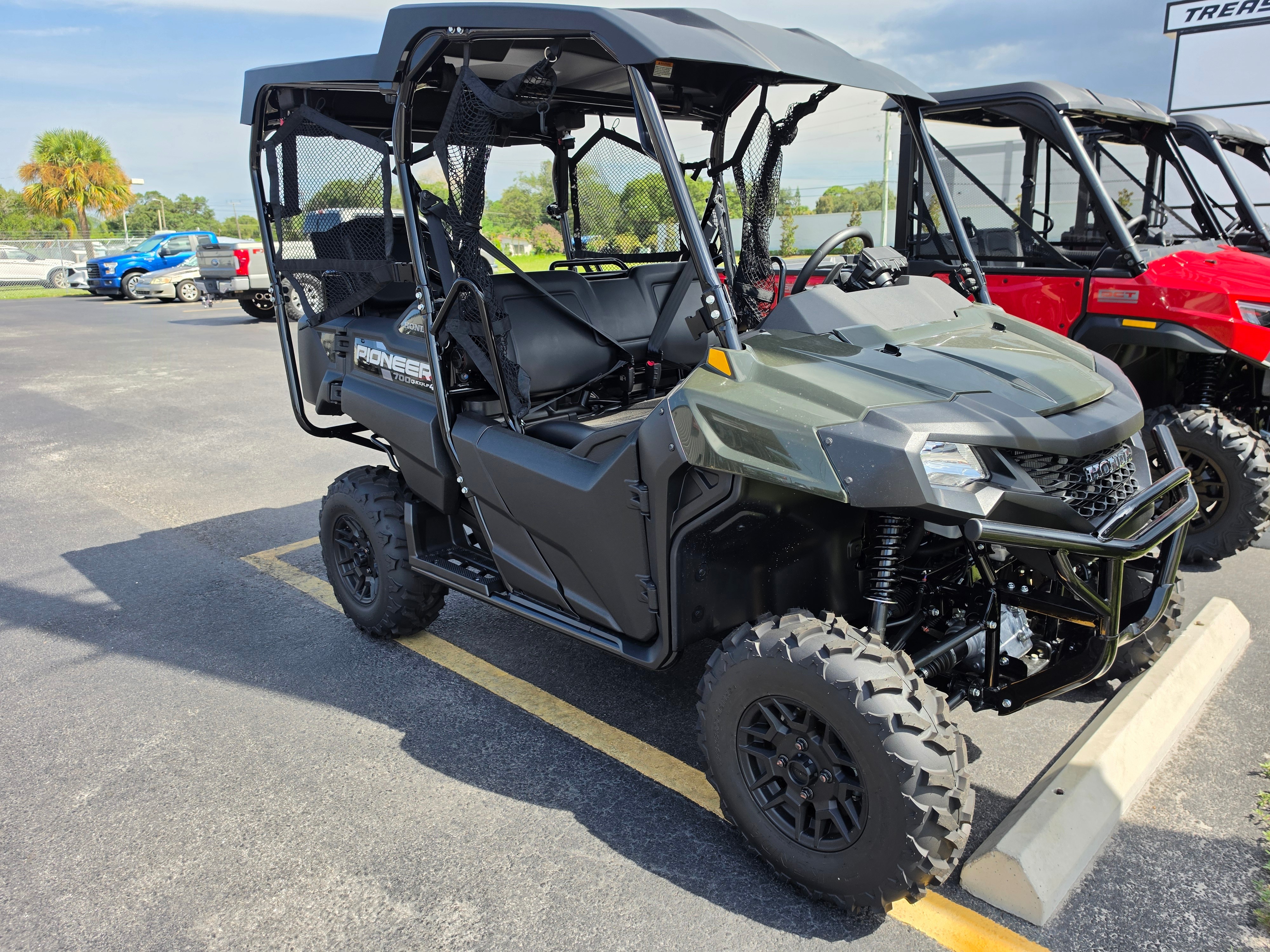 2026 Honda Pioneer 700-4 Deluxe in fort pierce FL