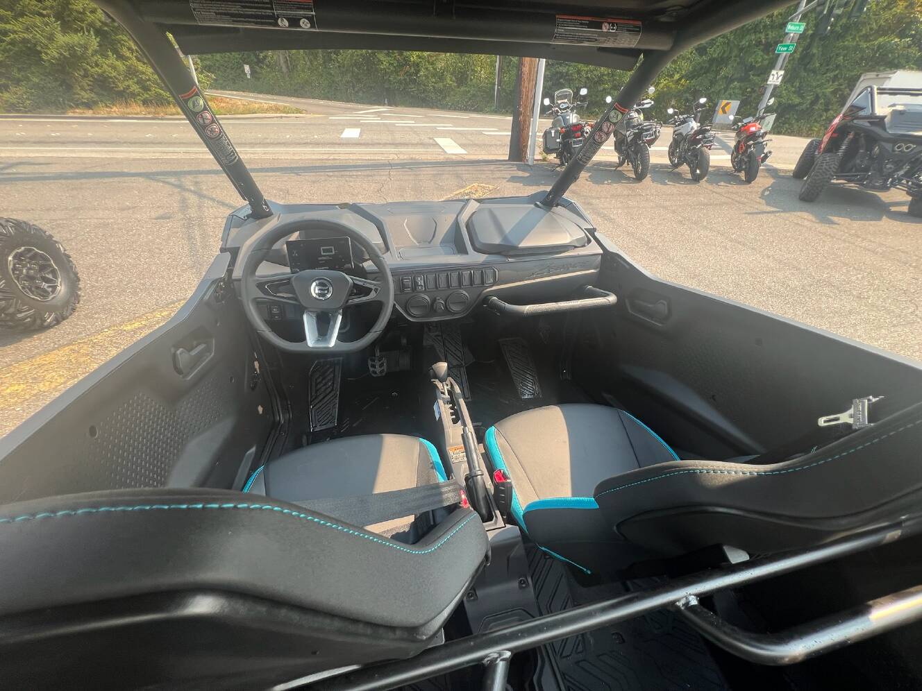 A photo of this 2026 CFMOTO ZFORCE 950 Sport-4