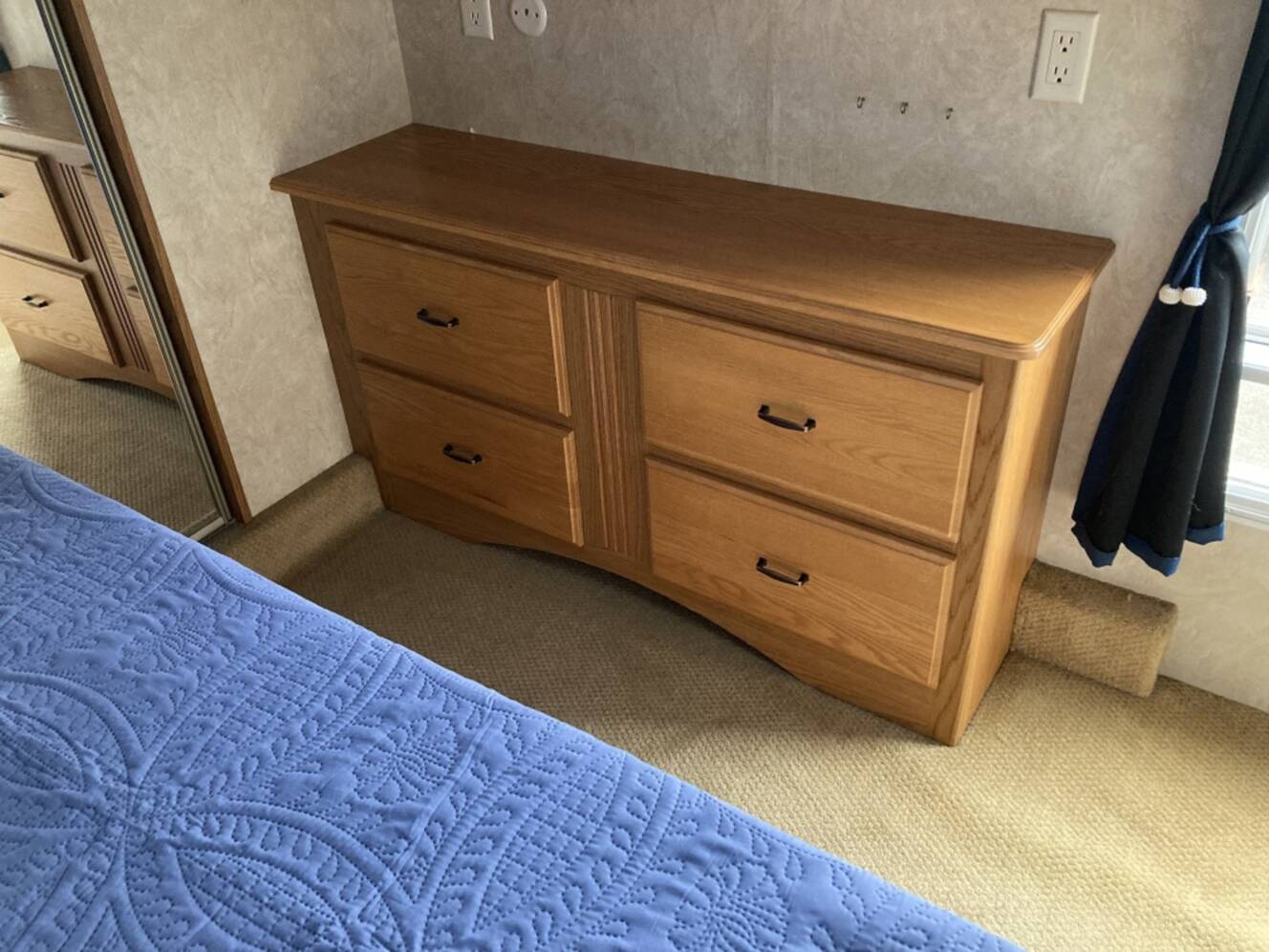 A photo of this 2006 Nuwa HITCHHIKER 36CKRD