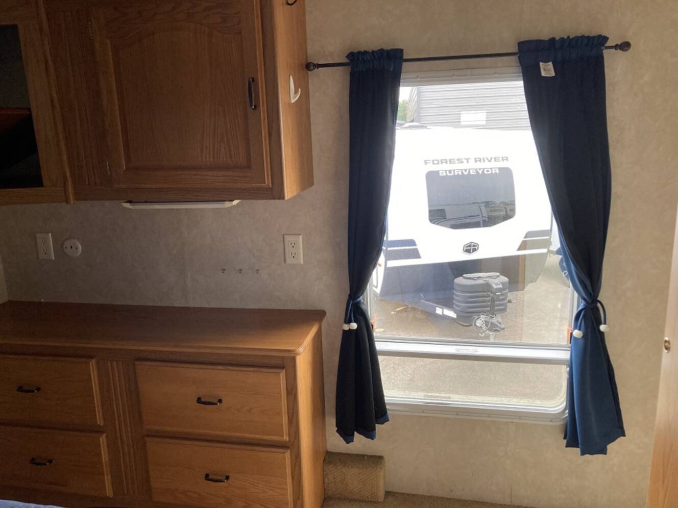 A photo of this 2006 Nuwa HITCHHIKER 36CKRD