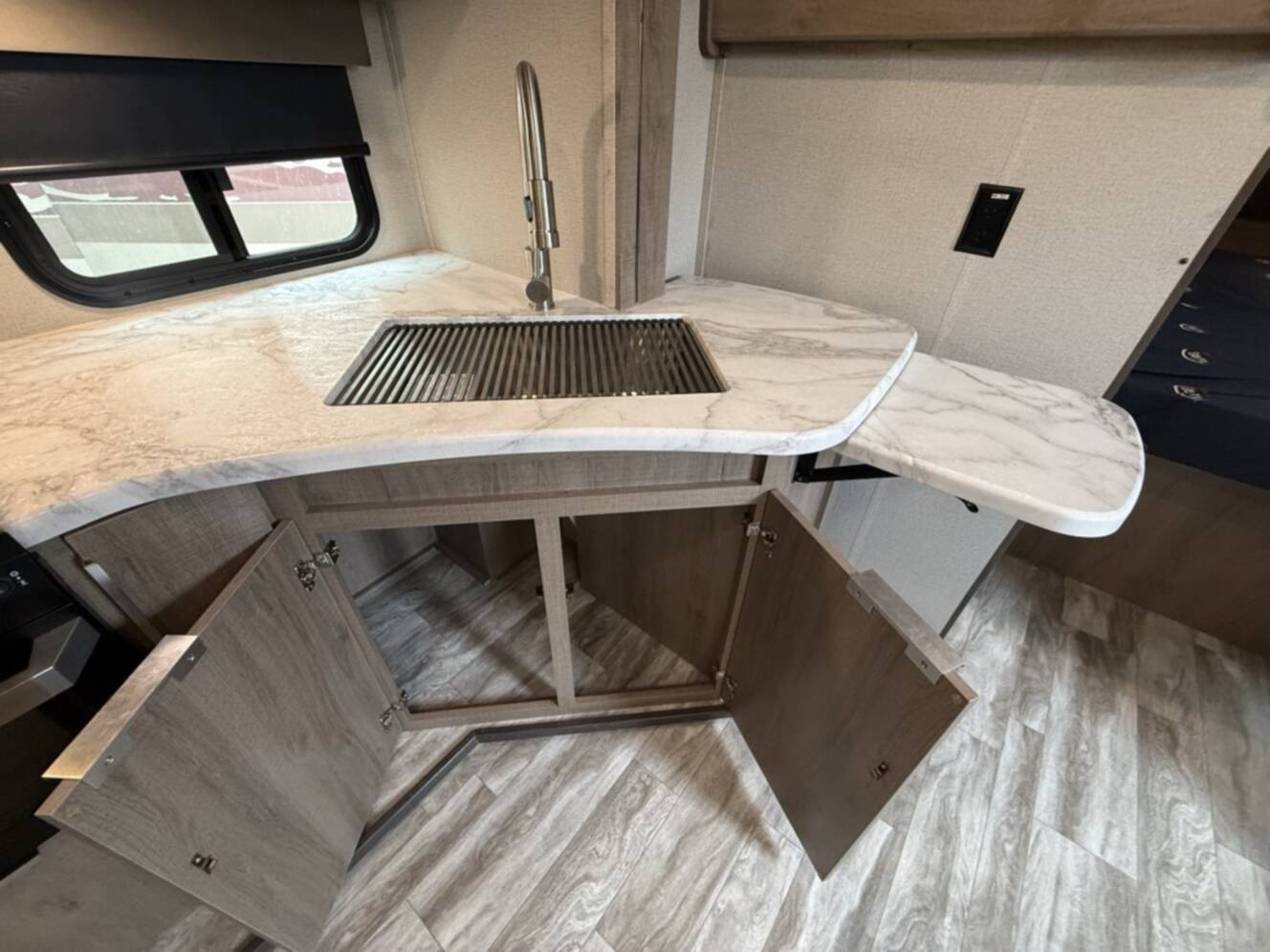 A photo of this 2021 Grand Design IMAGINE XLS 23BHE
