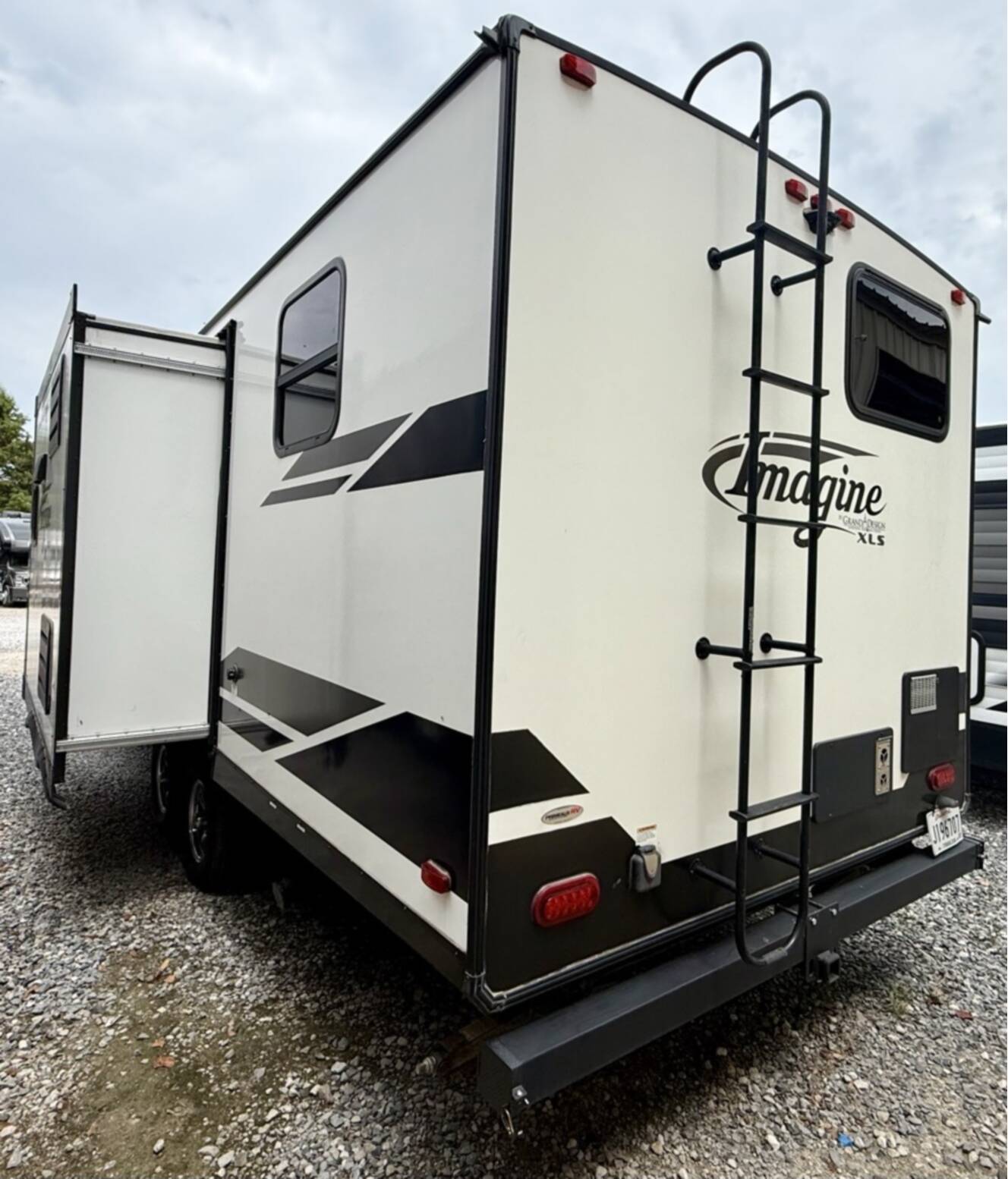 A photo of this 2021 Grand Design IMAGINE XLS 23BHE