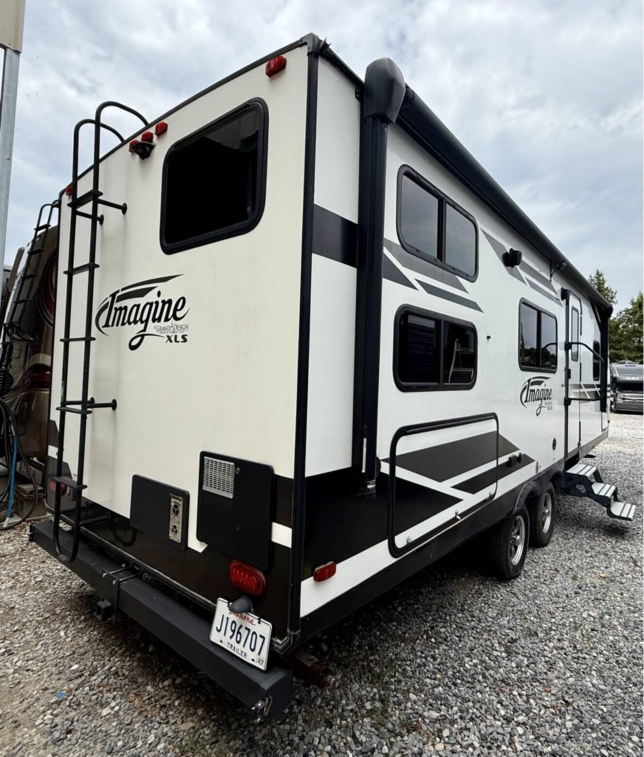 A photo of this 2021 Grand Design IMAGINE XLS 23BHE