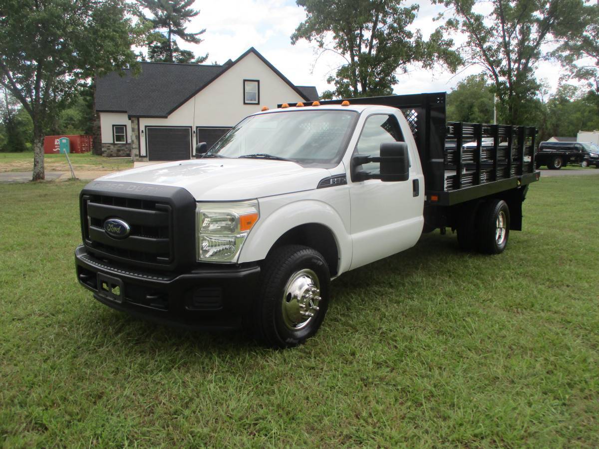 2013 FORD F350 in Blackwood, NJ