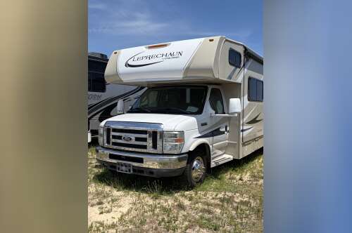 2016 Coachmen LEPRECHAUN 32BH in niceville FL