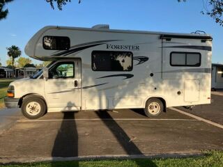 2014 FOREST RIVER FORESTER LE 2251SLE