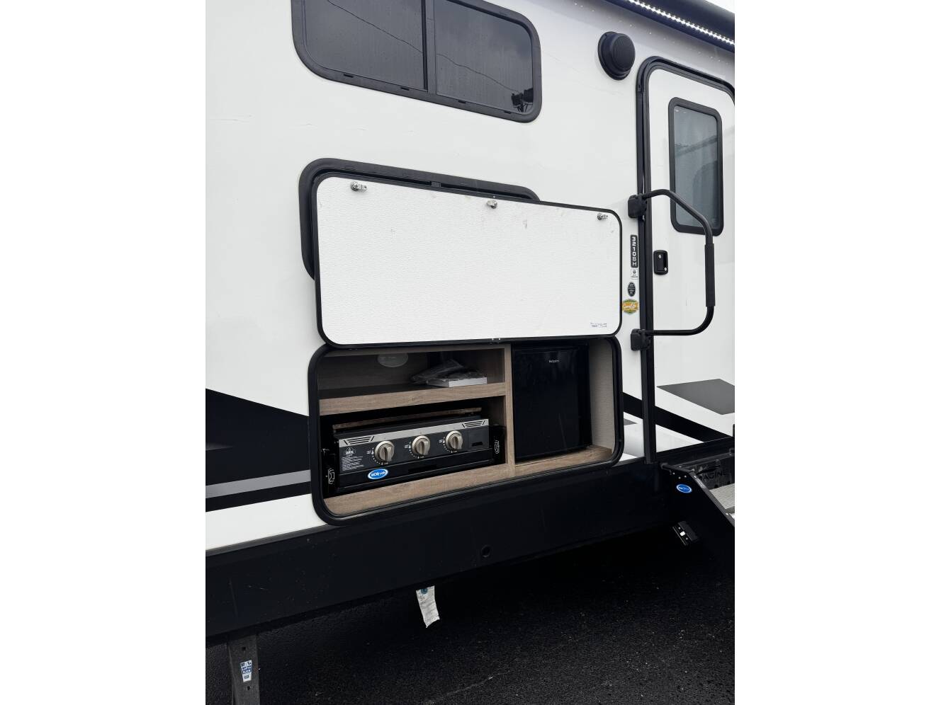 A photo of this 2023 Grand Design IMAGINE 3210BH
