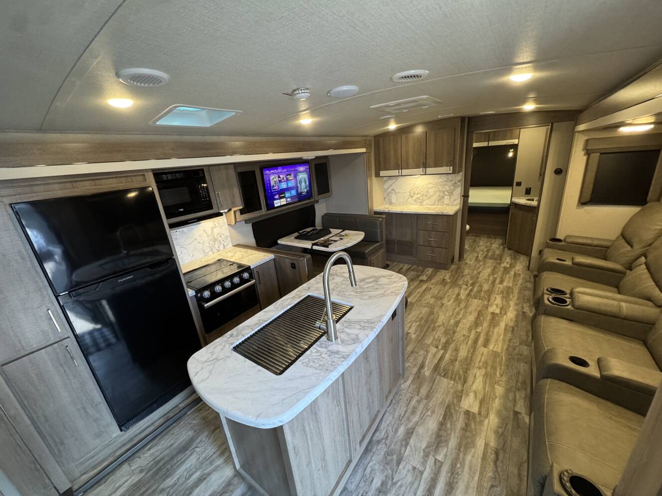 A photo of this 2023 Grand Design IMAGINE 3210BH
