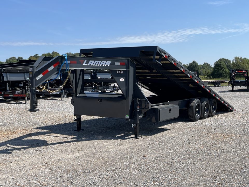 2027 Lamar Trailers FA022637 in Dexter, KY