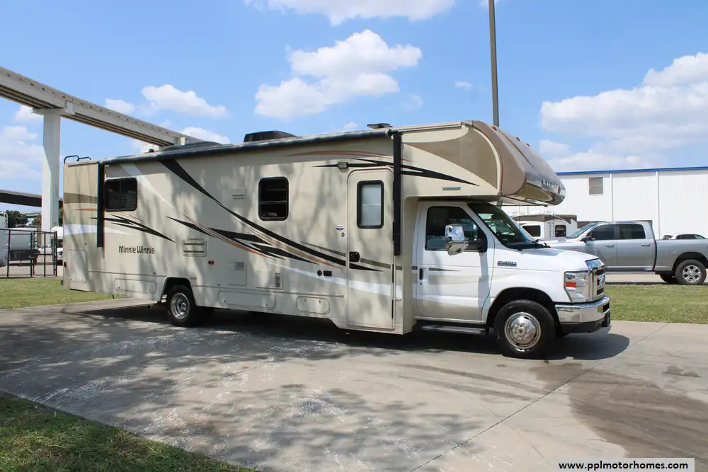 2018 Winnebago Minnie Winnie 31K in houston TX