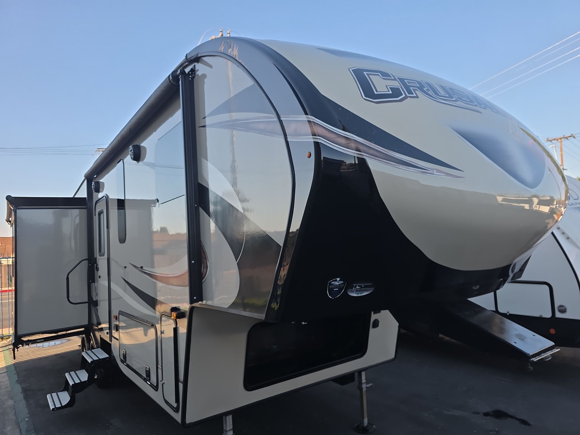 2017 Prime Time Rv Crusader 294RLT in fountain valley CA