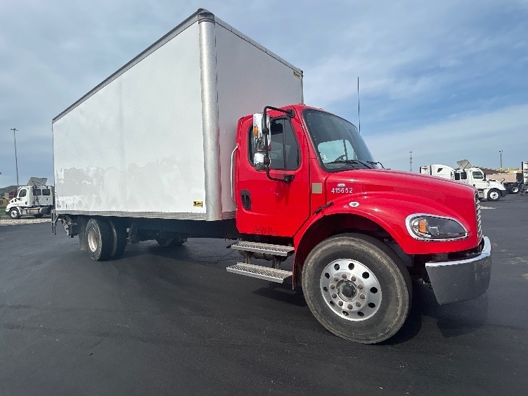 2022 FREIGHTLINER BUSINESS CLASS M2 106 in Columbus, OH
