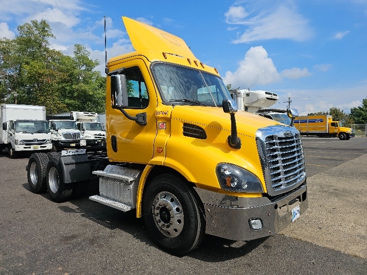 2019 FREIGHTLINER CASCADIA 113 in Edison, NJ