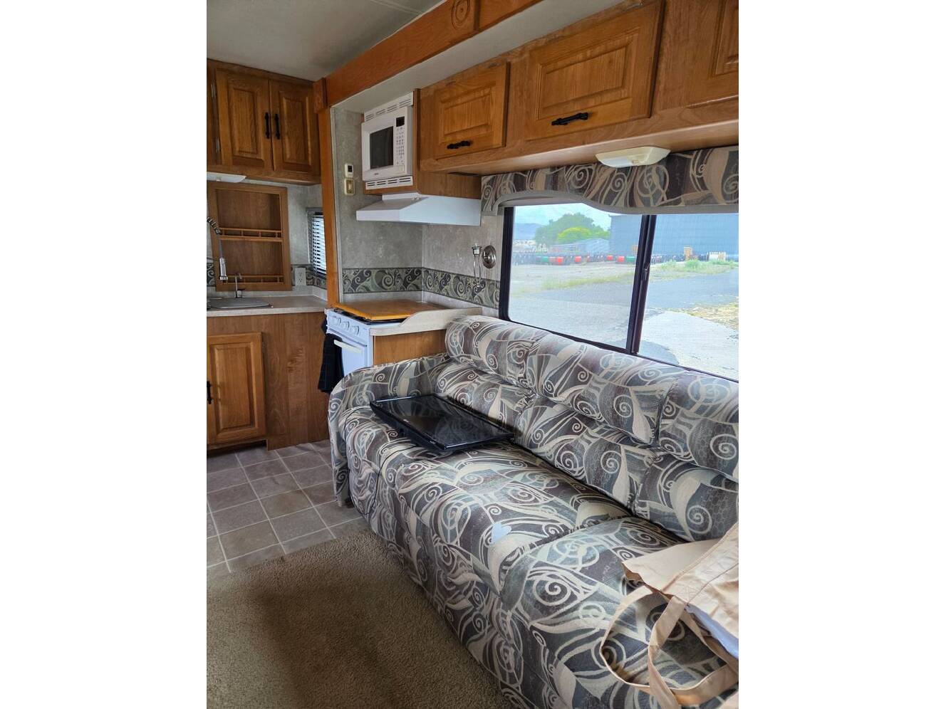 A photo of this 2006 Georgie Boy Maverick 310