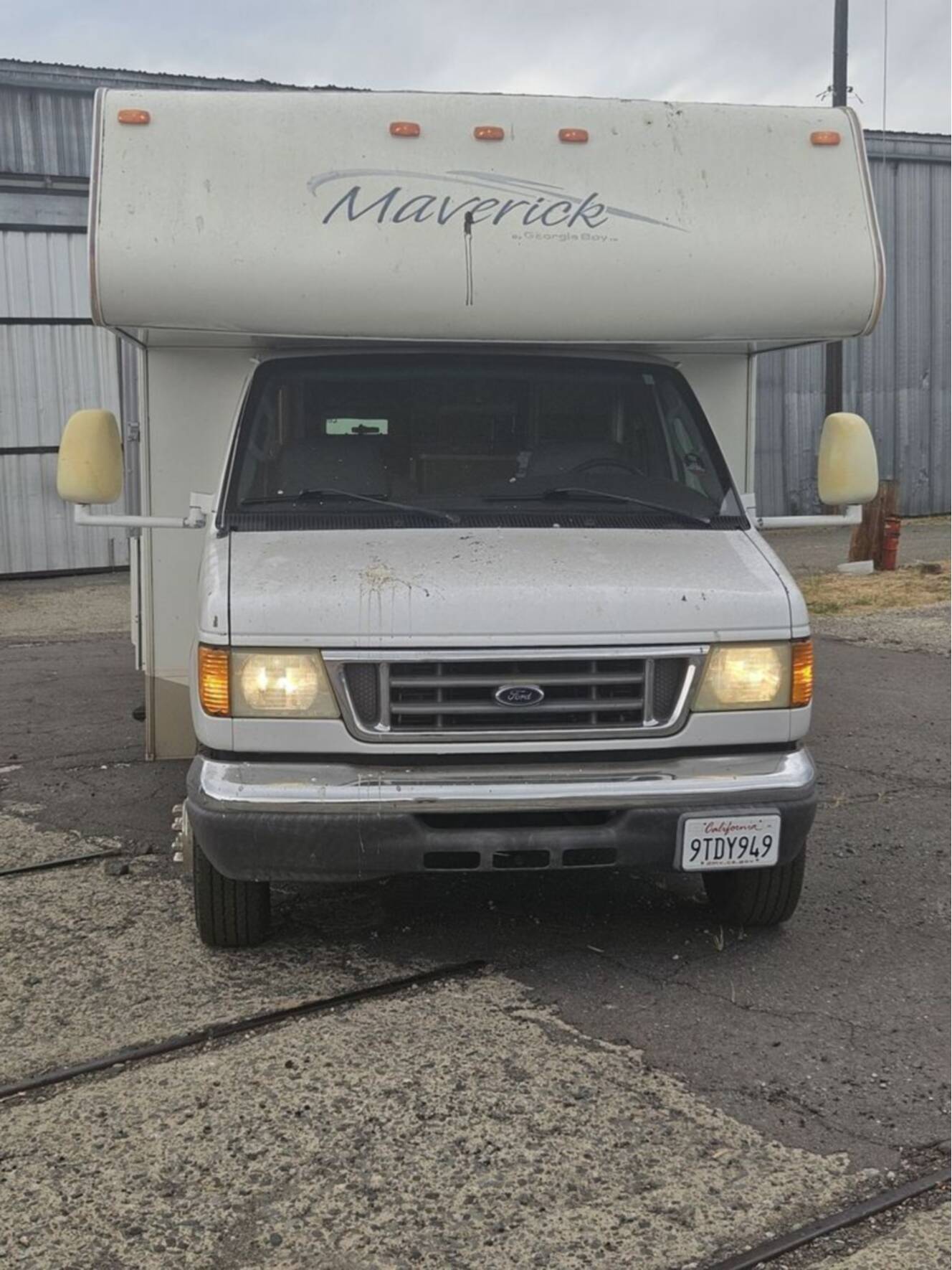A photo of this 2006 Georgie Boy Maverick 310