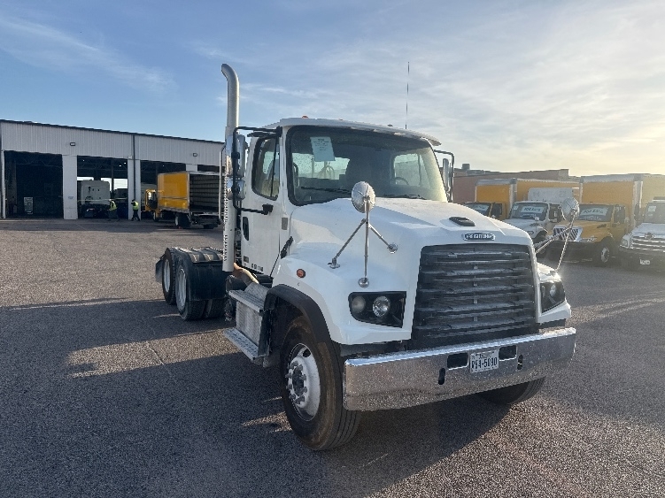 2021 FREIGHTLINER 114 SD in Dallas, TX