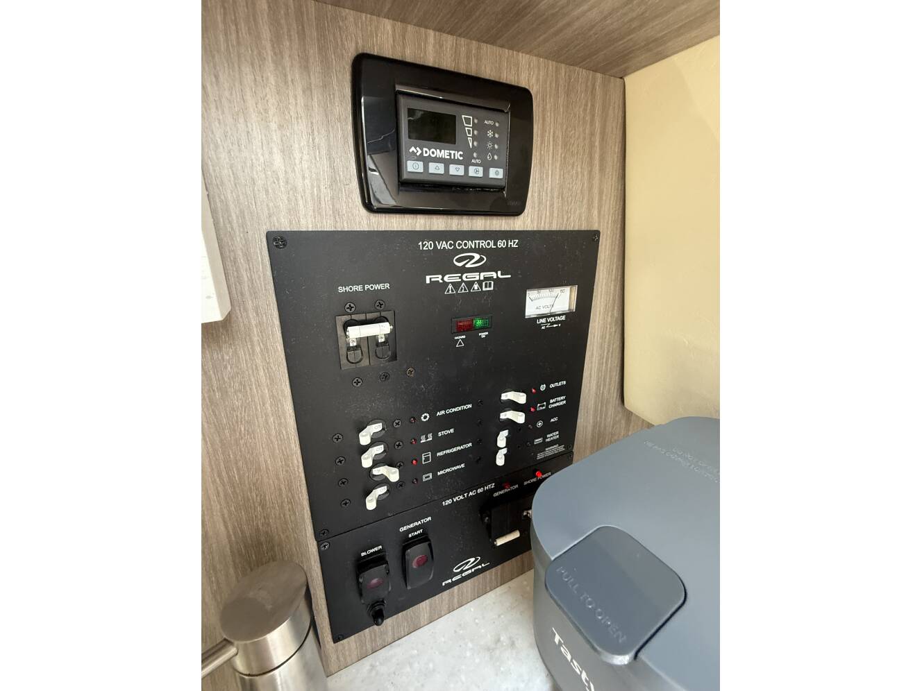 A photo of this 2020 Regal 26 XO