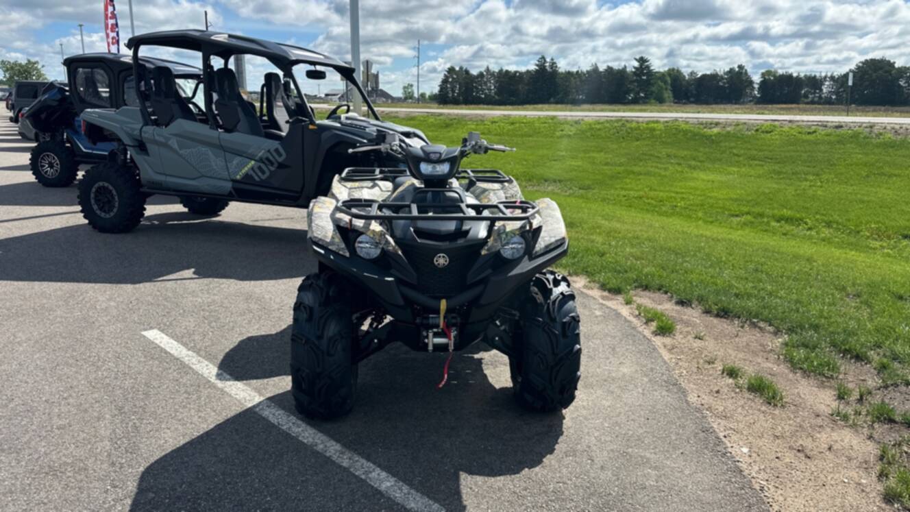 A photo of this 2026 Yamaha Grizzly EPS