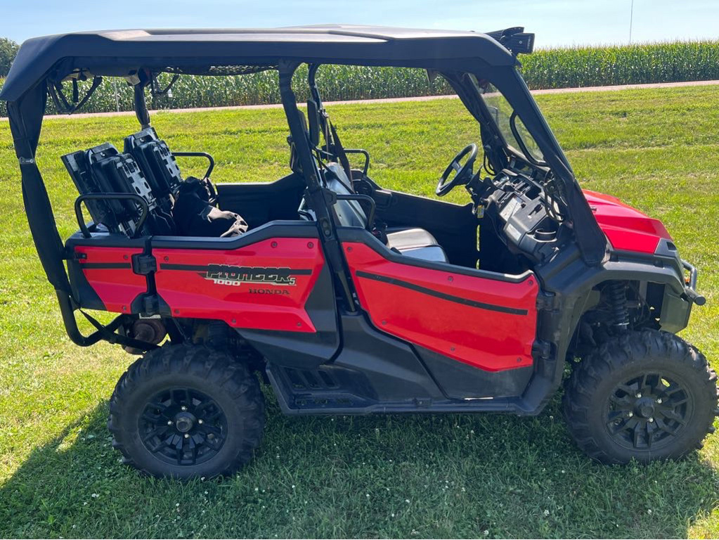 2018 Honda Pioneer 1000-5 Deluxe