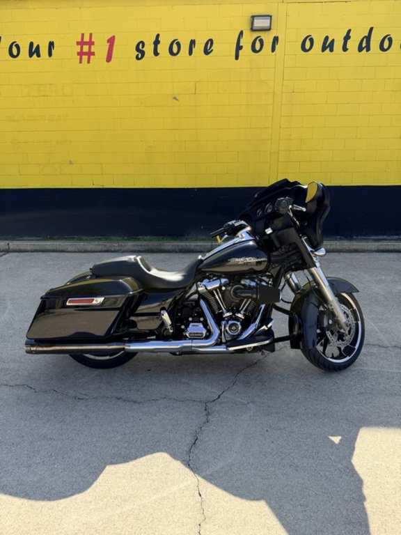 2020 Harley-Davidson Street Glide FLHX in Jacksonville, FL
