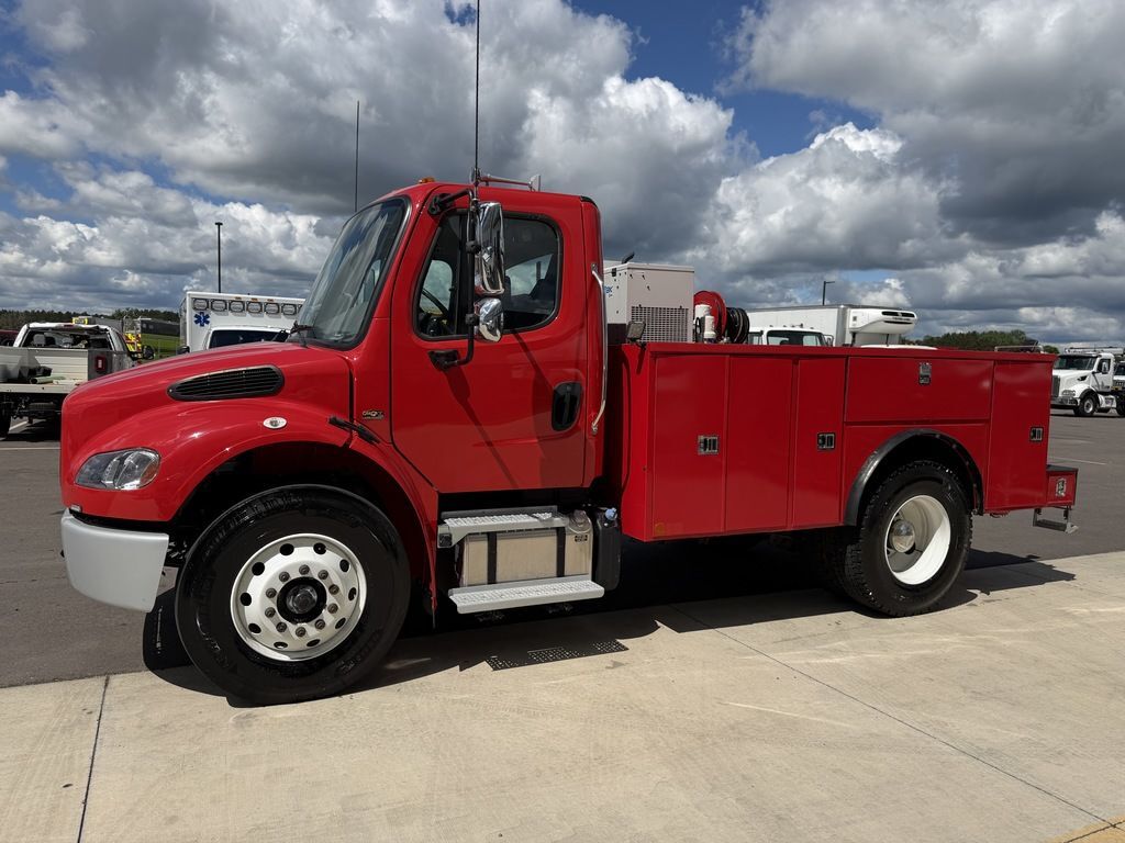 2024 FREIGHTLINER MM106 SERVICE BODY in Rice, MN