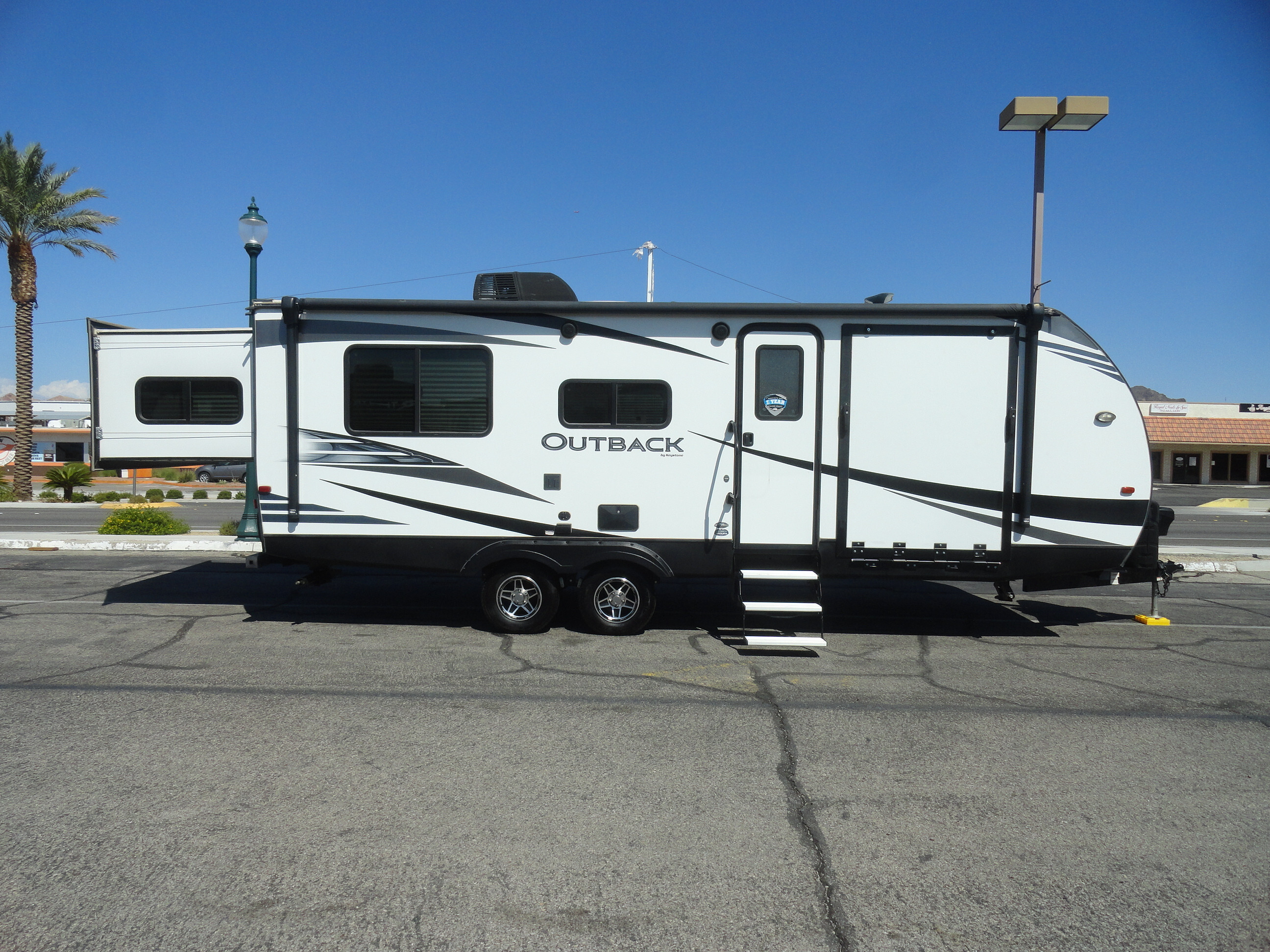 2019 Keystone Outback Ultra-Lite 240URS in boulder city NV