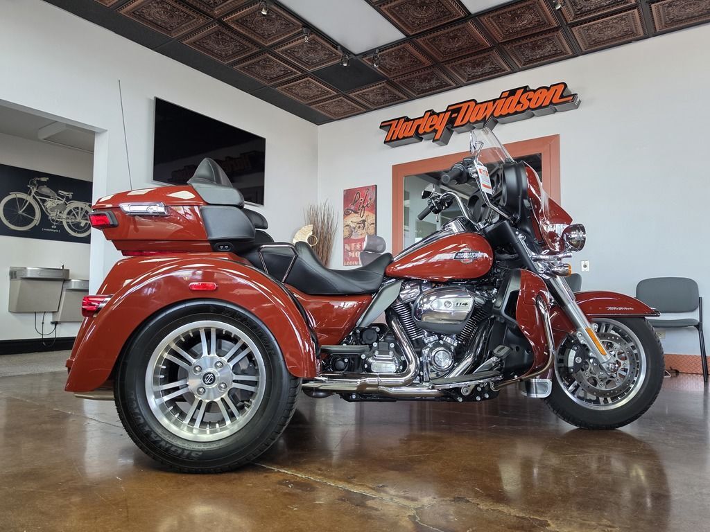 2024 Harley-Davidson® FLHTCUTG - Tri Glide® Ultra ULTRA CLASSIC in Tempe, AZ