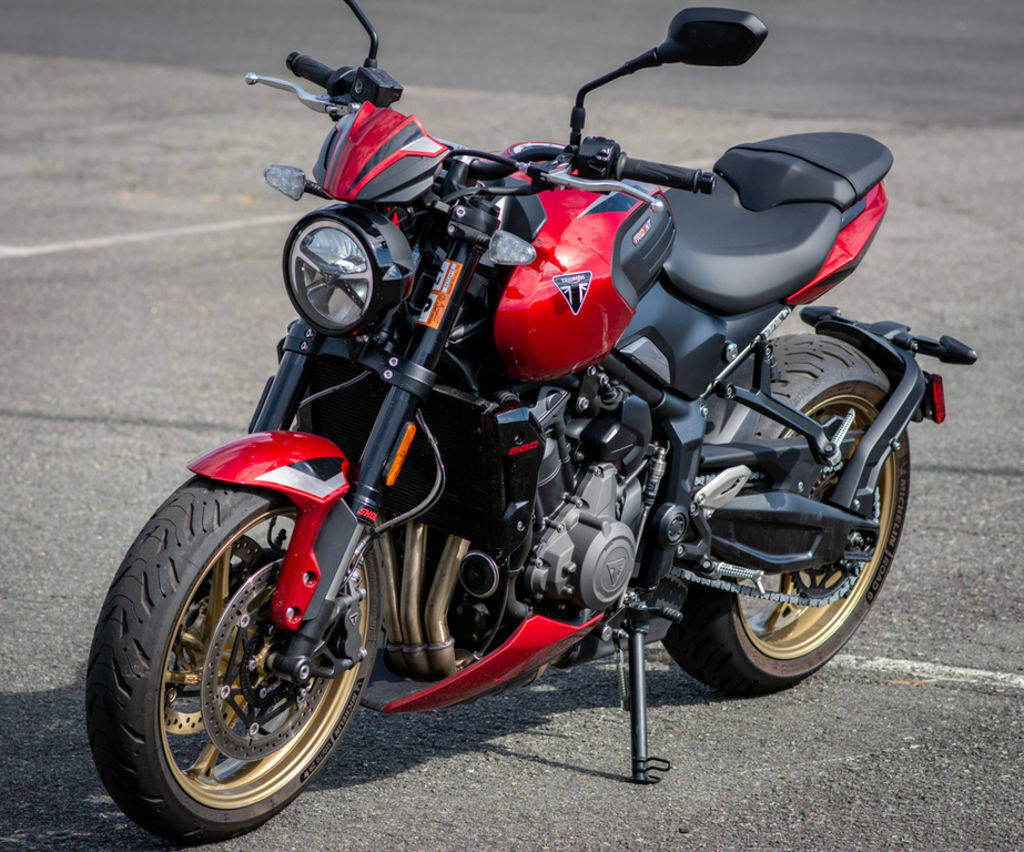 2026 Triumph Trident 800 Carnival red 800 in Richmond, VA