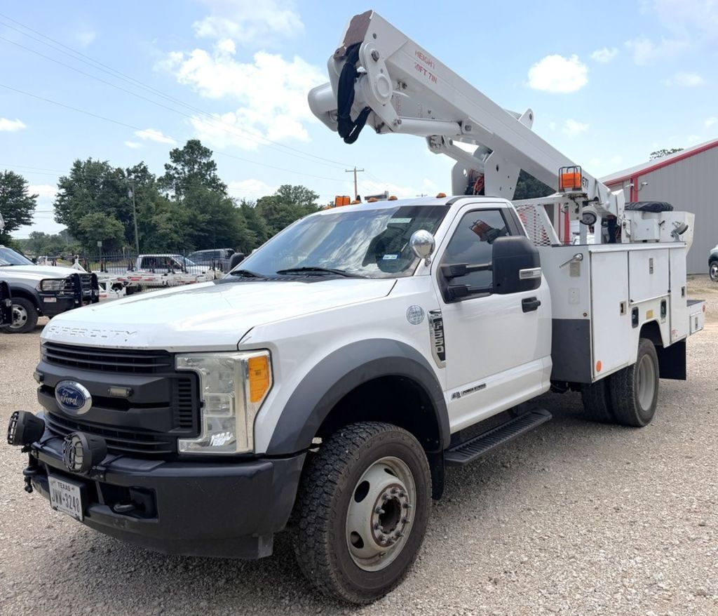 2017 ETI ETC37IH / Ford F550 4x2 - Bucket Truck in Lindale, TX