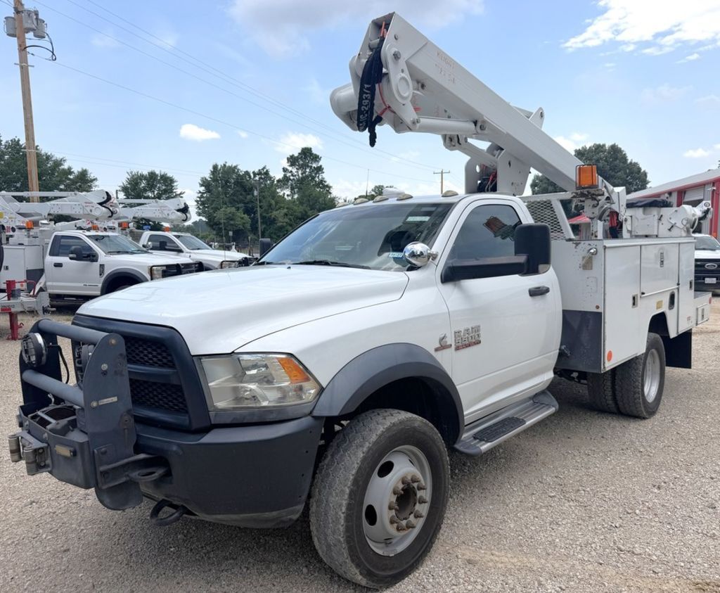 2016 ETI ETC37IH / Ram 5500 4x2 - Bucket Truck in Lindale, TX