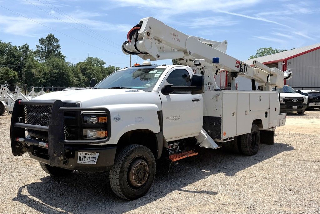 2019 ETI ETCMH37IH / Chevyrolet C6500 4x4 - Bucket Truck in Lindale, TX