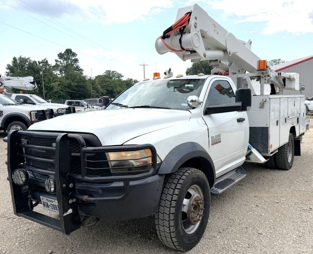 2016 ETI ETCMH37IH / Ram 5500 4x4 - Bucket Truck in Lindale, TX