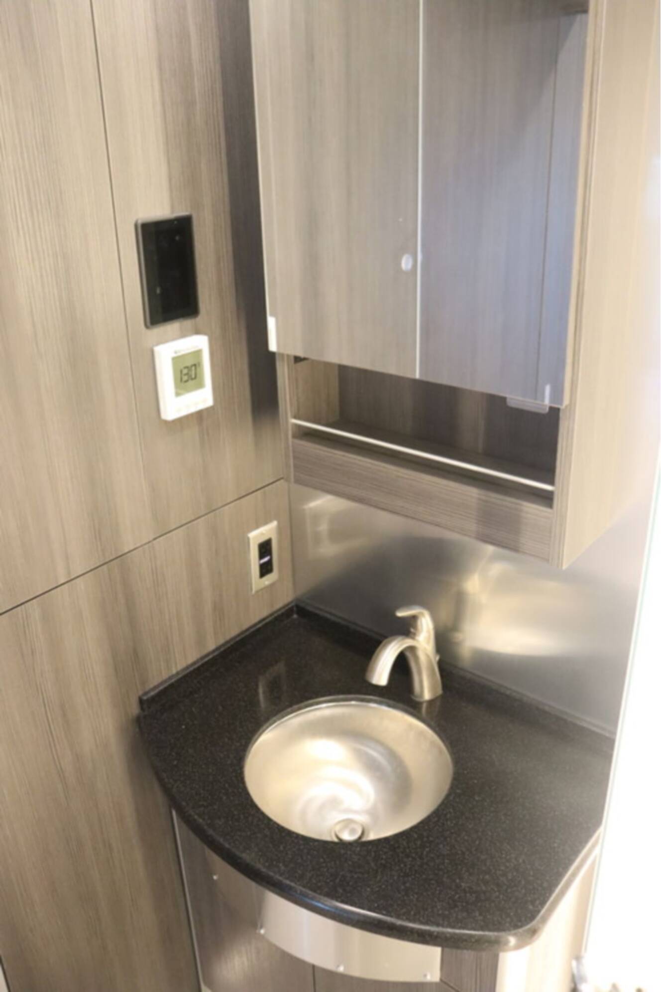 A photo of this 2021 Airstream Atlas Murphy Suite