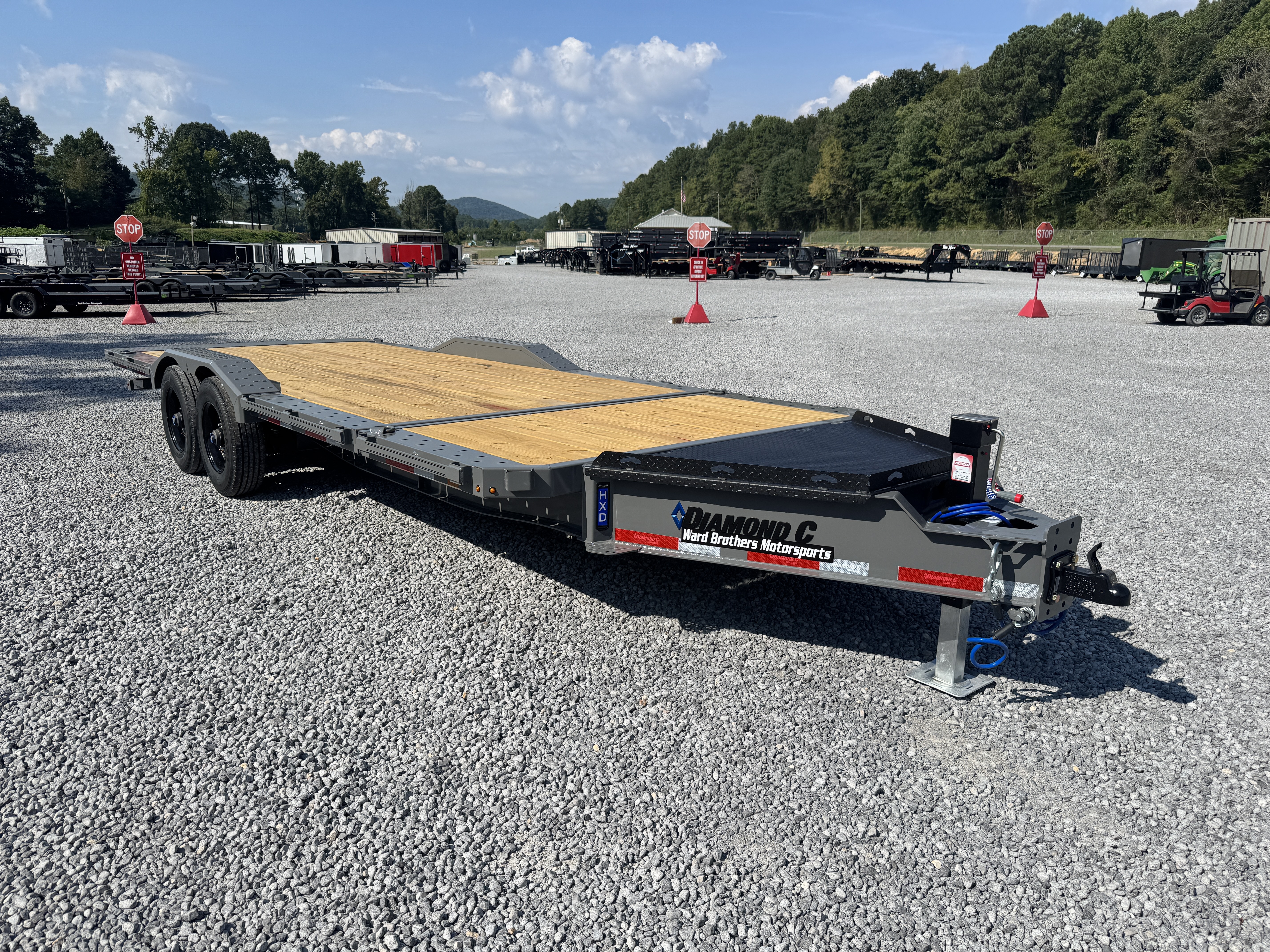 2026 Diamond C HXD210 22ft 23K 102" Gravity Tilt Equipment in Leeds, AL
