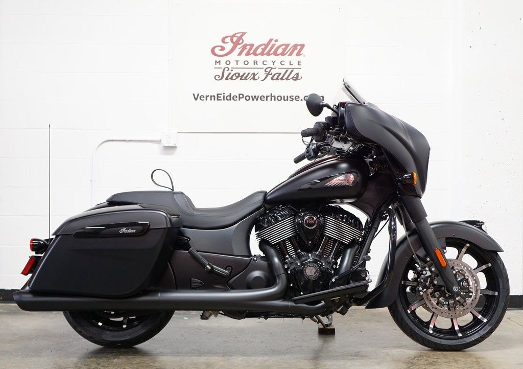 2026 Indian Motorcycle® Chieftain® Dark Horse® w/PowerBand Audio Black Smoke DARK HORSE WITH POWERBAND AUDIO PACKAGE in Sioux Falls, SD