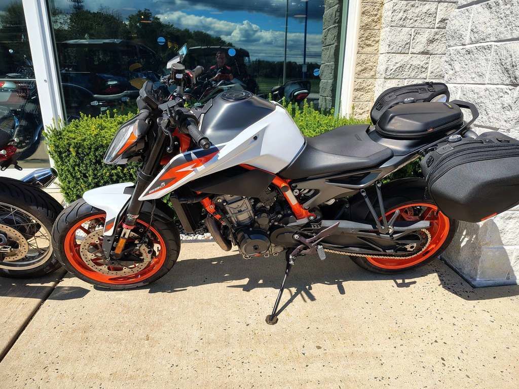 2020 KTM 890 Duke R DUKE R in Millstone, NJ
