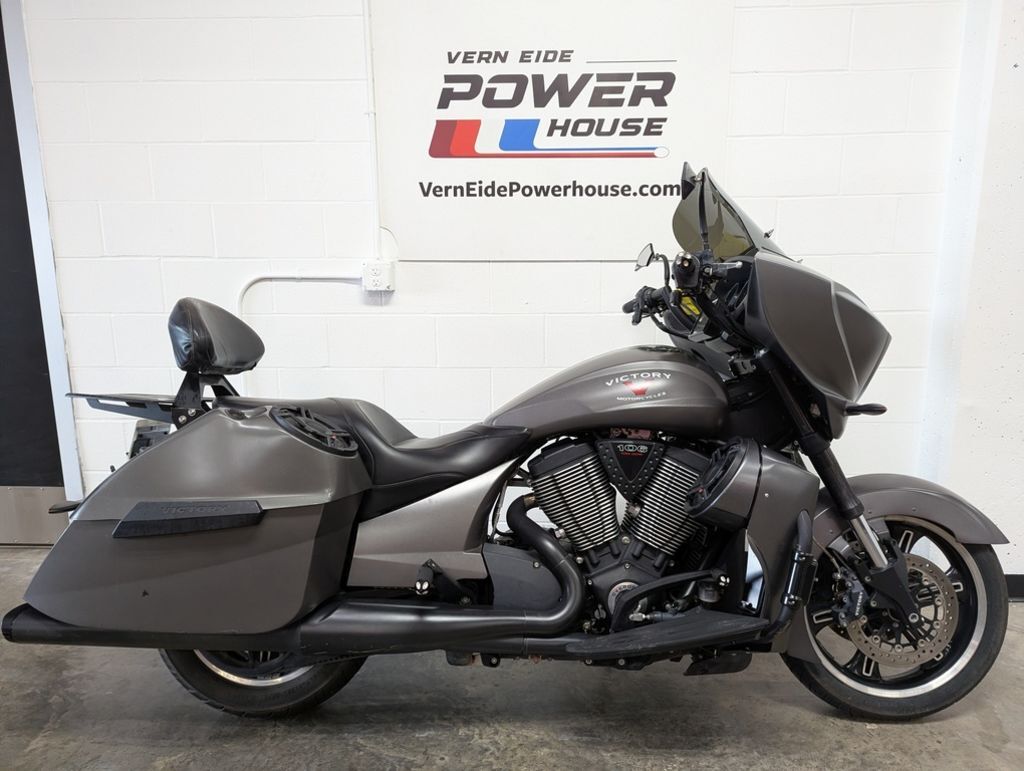 2014 Victory Motorcycles® Cross Country Gloss Black in Sioux Falls, SD