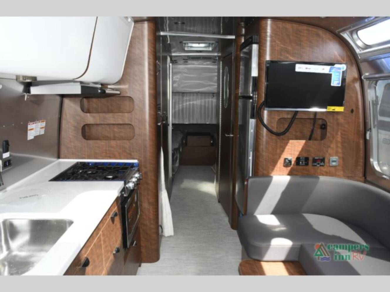 A photo of this 2026 Airstream Globetrotter 30RBT