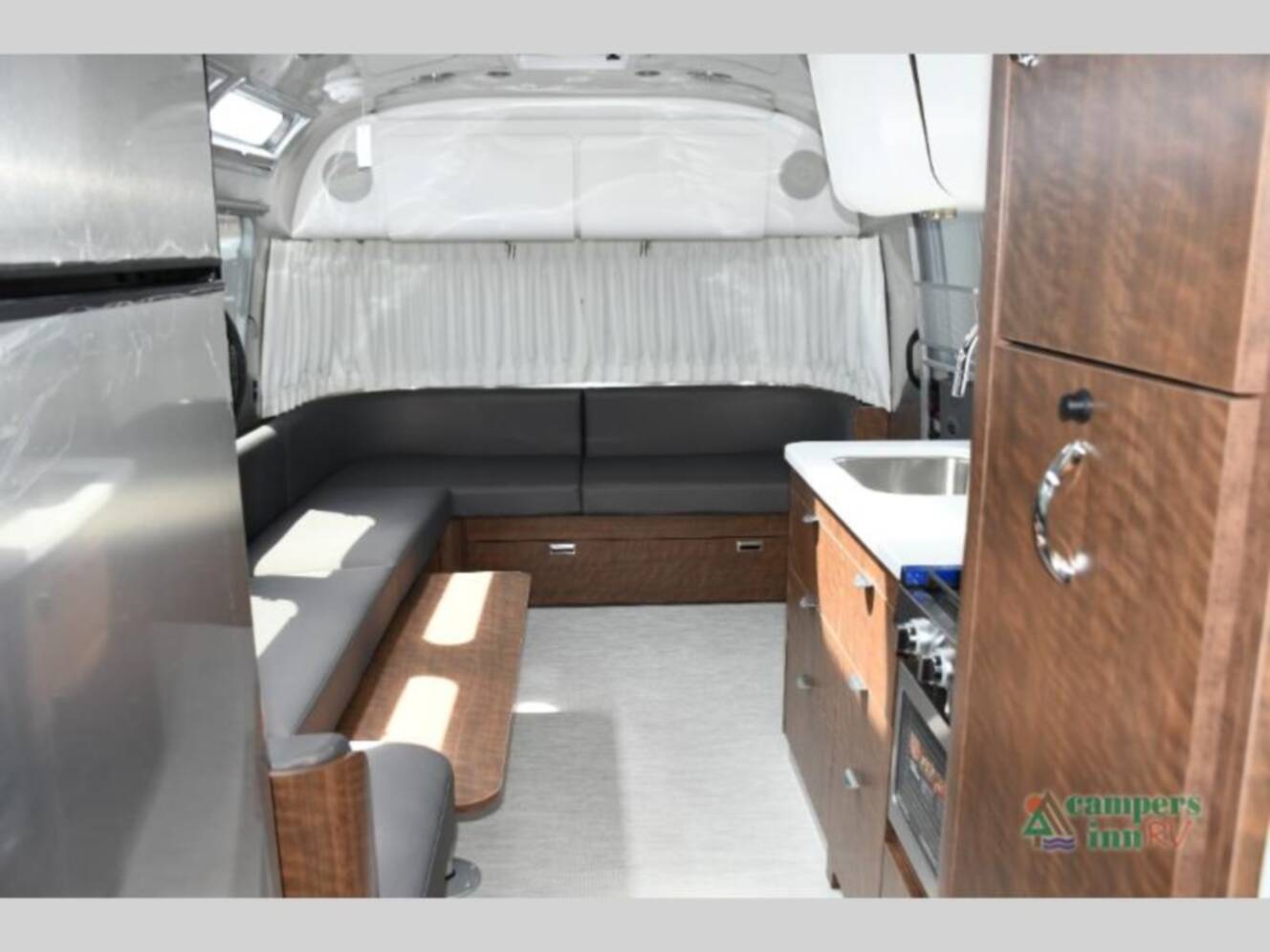 A photo of this 2026 Airstream Globetrotter 30RBT