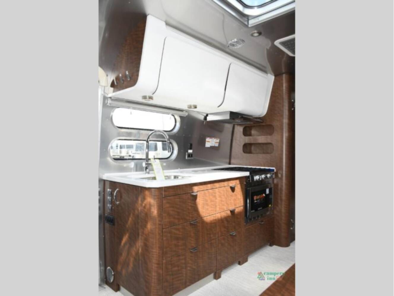 A photo of this 2026 Airstream Globetrotter 30RBT
